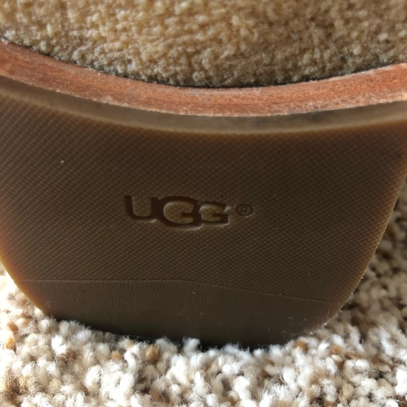 Ugg black booties size 7.5 - Picture 4 of 6